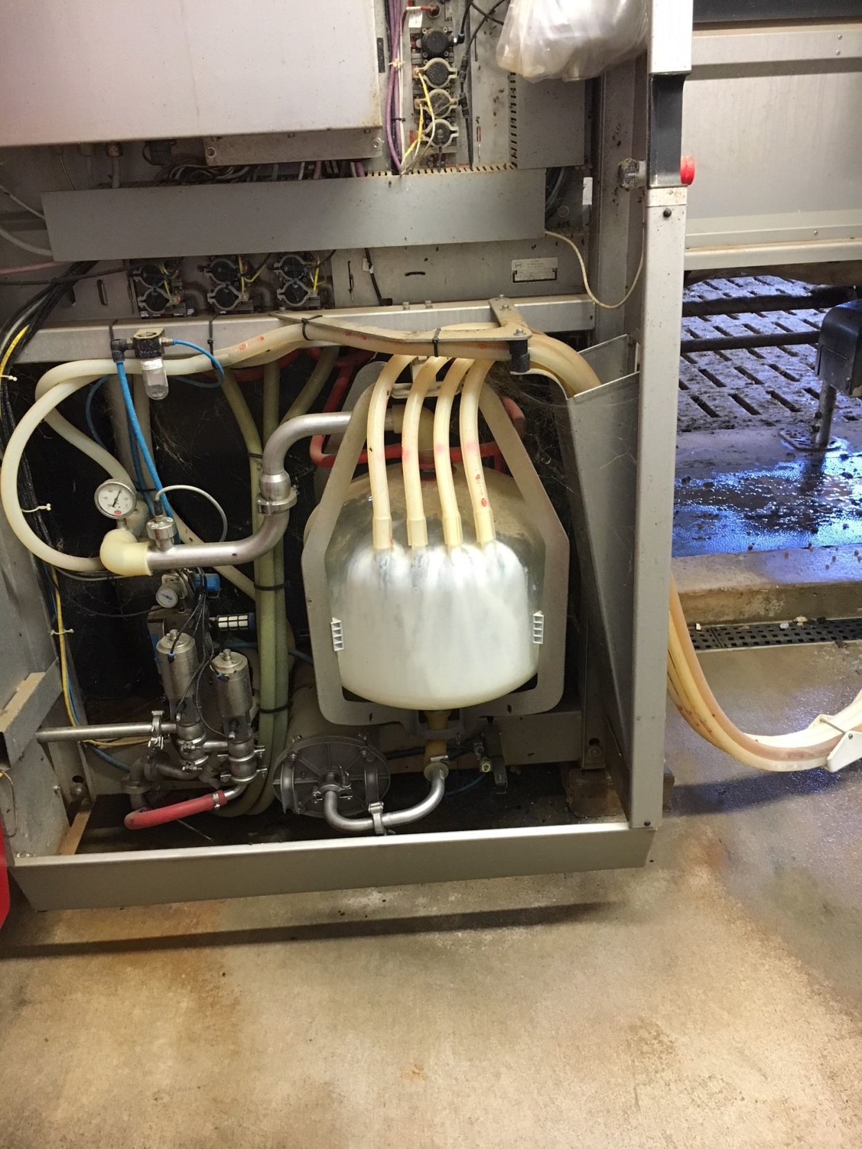 milking machine